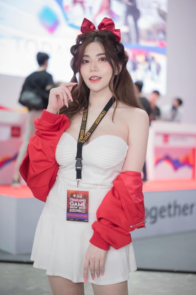 lookbazch คอสเพลย์